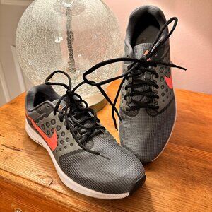 Nike Downshifter sneakers 852466-001, size 10 Womens